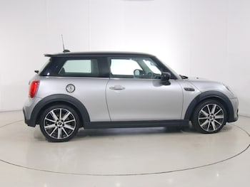 Used MINI Hatch 2023 for sale - 79098311: Photo