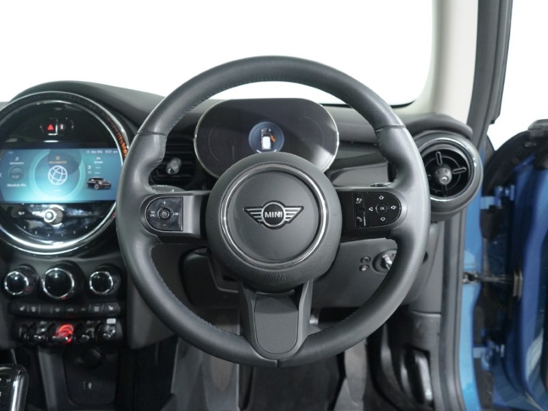 Used MINI Hatch 2023 for sale - 77179645: Photo 5