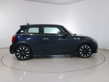 Used MINI Hatch 2023 for sale - 76981551: Photo