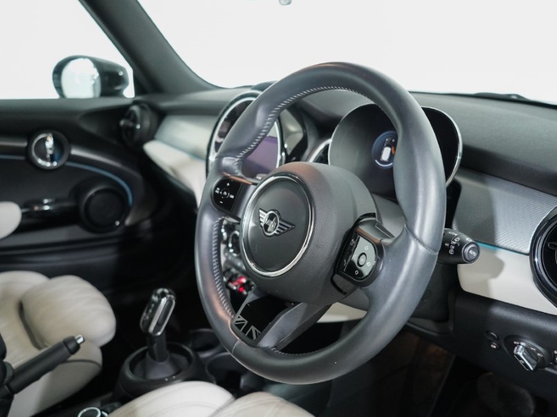 Used MINI Hatch 2023 for sale - 76981551: Photo 6