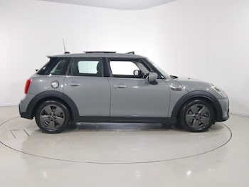 Used MINI Hatch 2021 for sale - 78266821: Photo