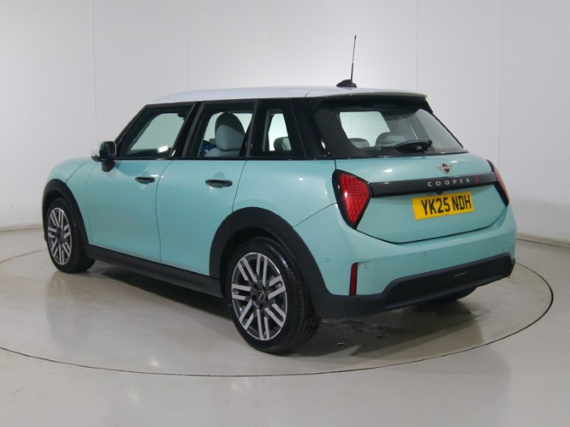Used MINI Cooper 2025 for sale - 77435232: Photo 2