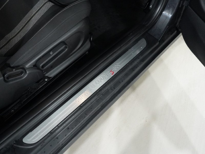 Used MINI Hatch 2019 for sale - 77834043: Photo 32