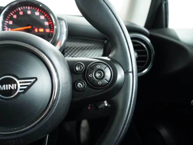 Used MINI Hatch 2019 for sale - 77834043: Photo 40