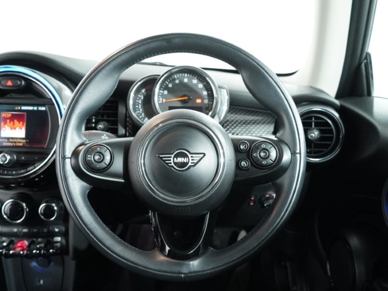 Used MINI Hatch 2019 for sale - 77834043: Photo 5