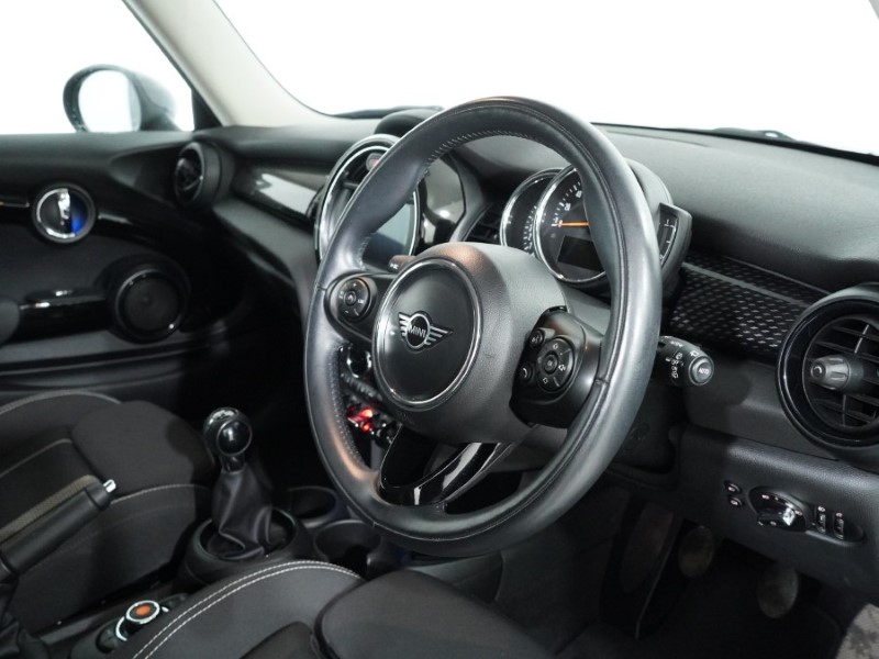 Used MINI Hatch 2019 for sale - 77834043: Photo 6