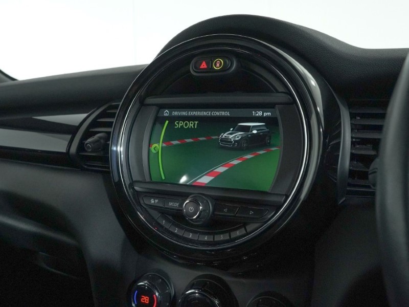 Used MINI Hatch 2021 for sale - 77170650: Photo 32