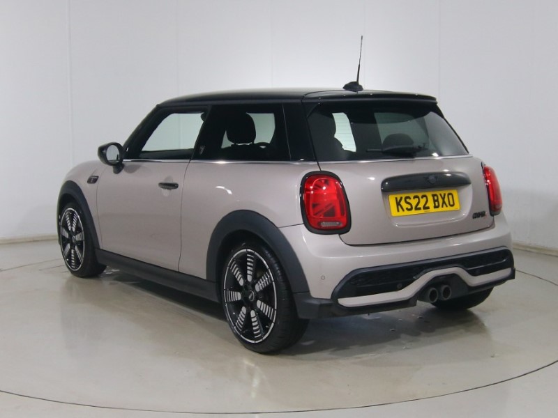 Used MINI Hatch 2022 for sale - 77918132: Photo 5