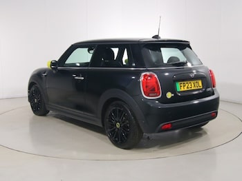 Used MINI Hatch 2023 for sale - 79057321: Photo