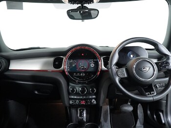 Used MINI Hatch 2021 for sale - 76981269: Photo