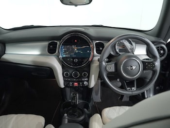 Used MINI Hatch 2022 for sale - 77296710: Photo