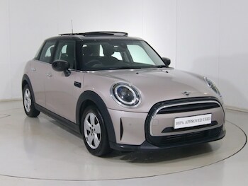 Used MINI Hatch 2023 for sale - 76982416: Photo