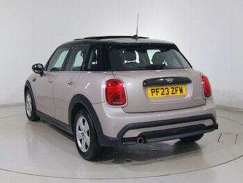 Used MINI Hatch 2023 for sale - 76982416: Photo