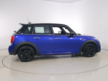 Used MINI Hatch 2019 for sale - 79127440: Photo