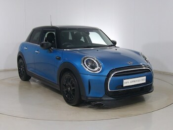 Used MINI Hatch 2023 for sale - 77819301: Photo
