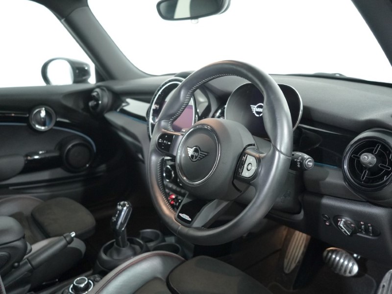 Used MINI Hatch 2023 for sale - 77296723: Photo 6