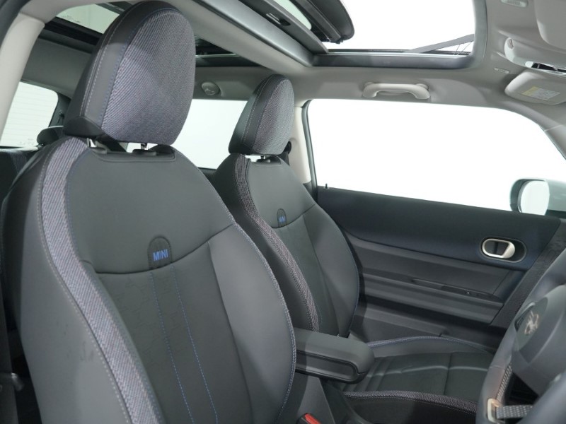 Used MINI Cooper 2024 for sale - 76981500: Photo 17