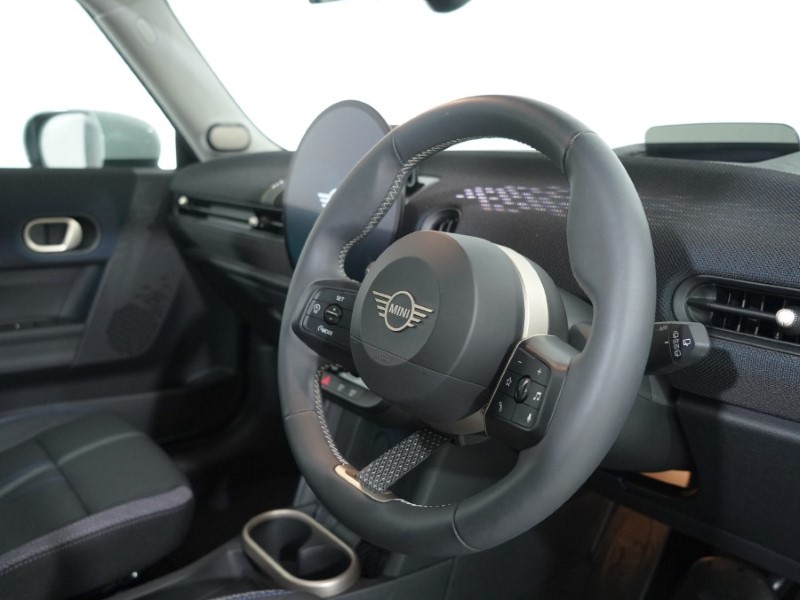 Used MINI Cooper 2024 for sale - 76981500: Photo 6