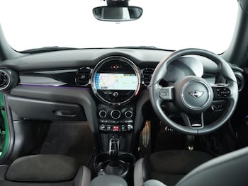 Used MINI Hatch 2024 for sale - 77834029: Photo