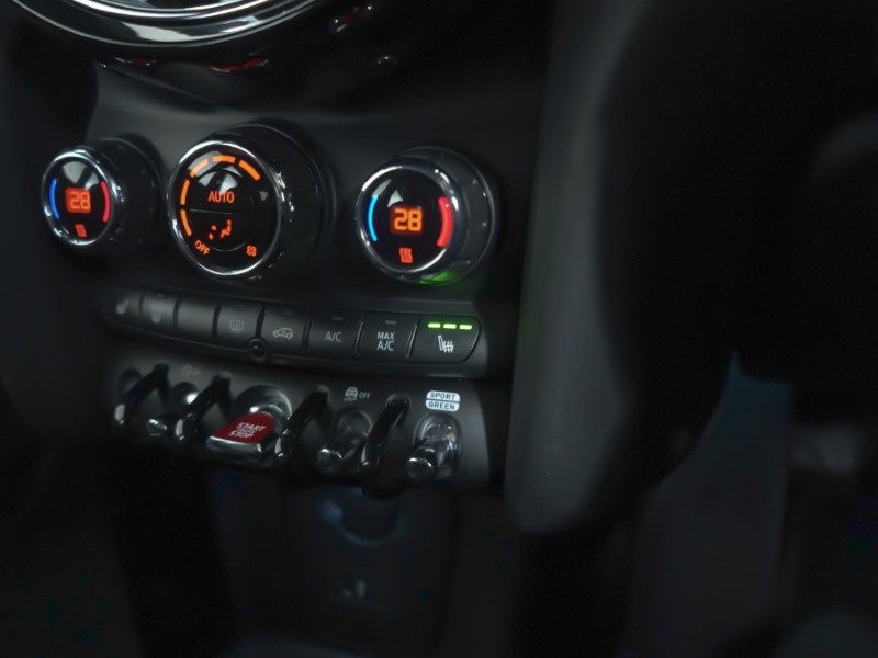 Used MINI Hatch 2023 for sale - 76982361: Photo 17