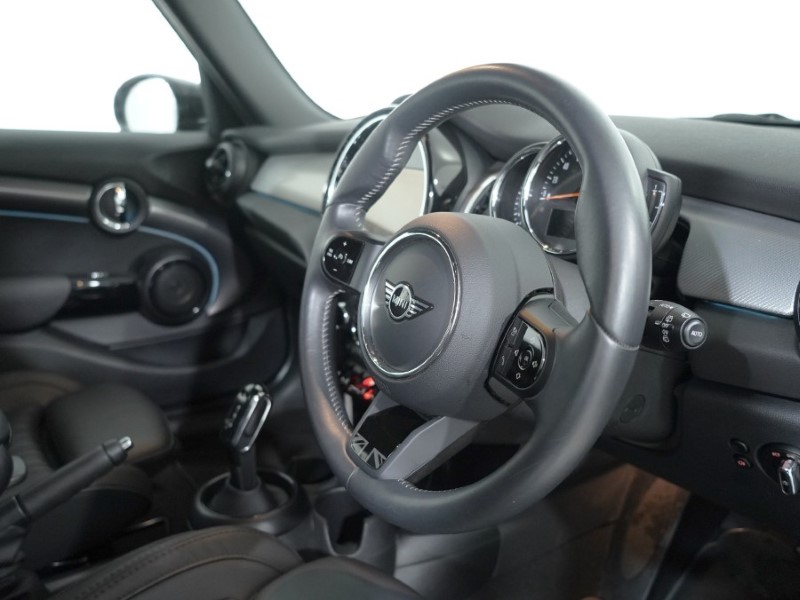 Used MINI Hatch 2023 for sale - 76982361: Photo 6