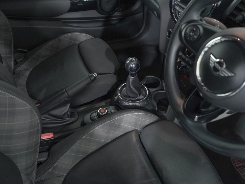 Used MINI Convertible 2017 for sale - 76980923: Photo 10