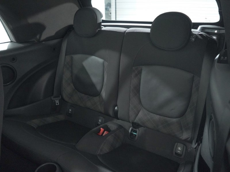 Used MINI Convertible 2017 for sale - 76980923: Photo 12