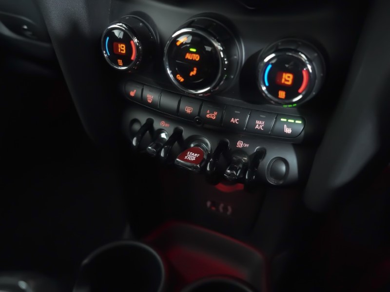 Used MINI Convertible 2017 for sale - 76980923: Photo 20