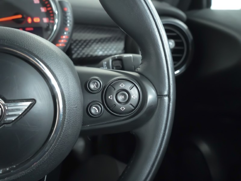 Used MINI Convertible 2017 for sale - 76980923: Photo 22