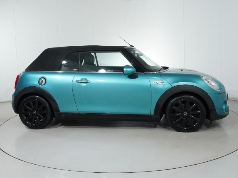 Used MINI Convertible 2017 for sale - 76980923: Photo 3