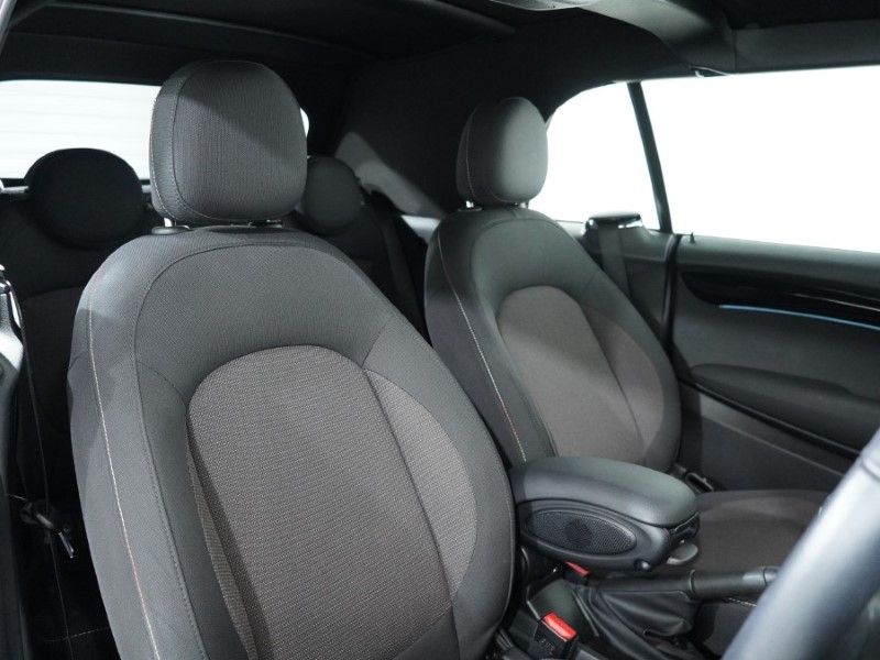 Used MINI Convertible 2022 for sale - 77296714: Photo 11