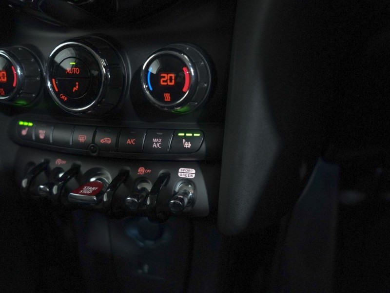 Used MINI Hatch 2023 for sale - 76981479: Photo 17