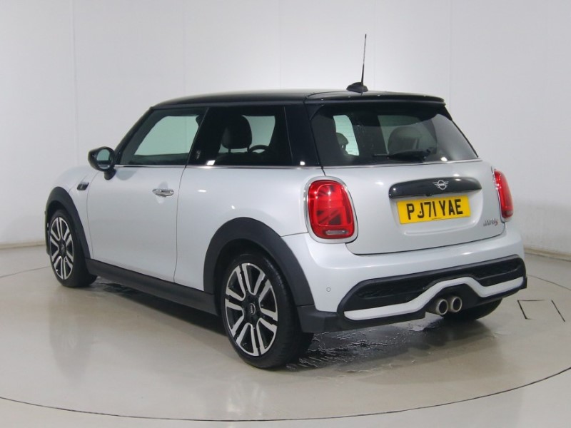 Used MINI Hatch 2021 for sale - 77834014: Photo 2