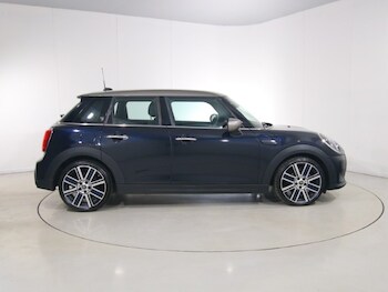 Used MINI Hatch 2022 for sale - 78468002: Photo