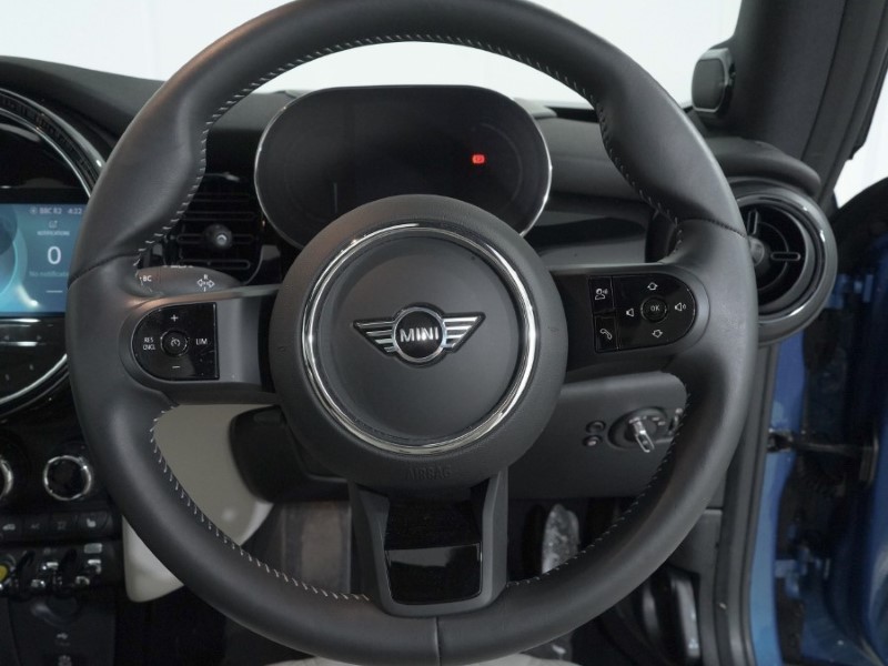 Used MINI Hatch 2023 for sale - 76981410: Photo 5