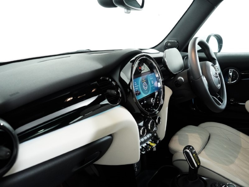 Used MINI Hatch 2023 for sale - 76981410: Photo 7