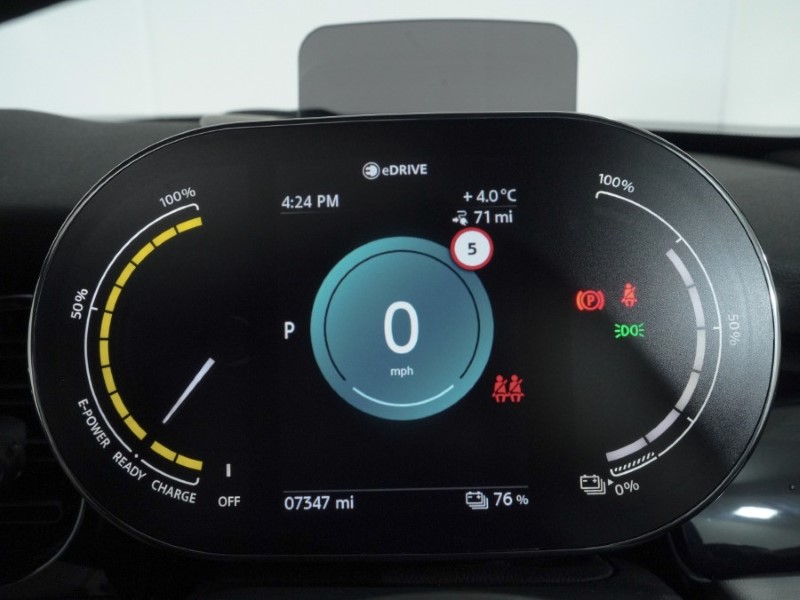 Used MINI Hatch 2023 for sale - 76981410: Photo 9