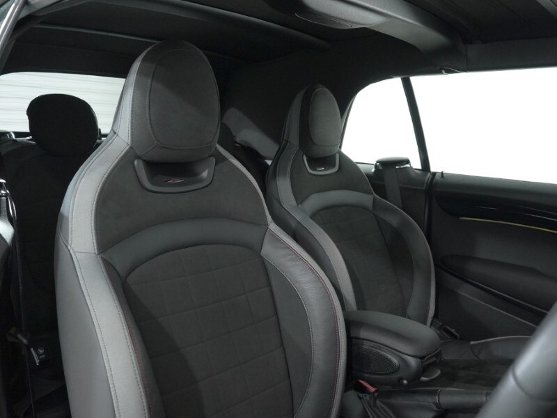 Used MINI Convertible 2024 for sale - 77103441: Photo 11