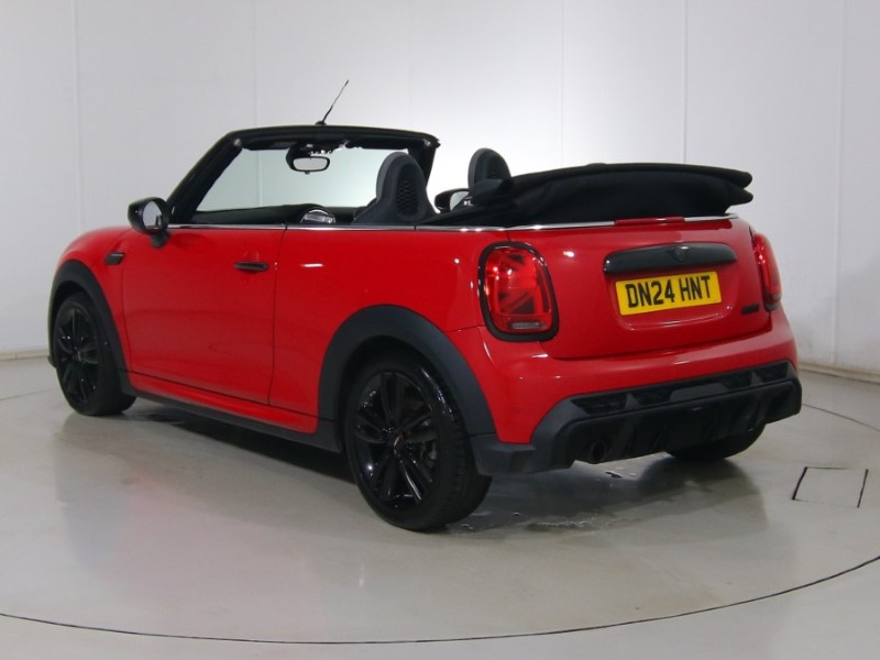 Used MINI Convertible 2024 for sale - 77103441: Photo 2