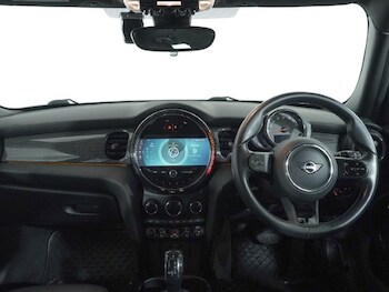 Used MINI Hatch 2022 for sale - 77248136: Photo