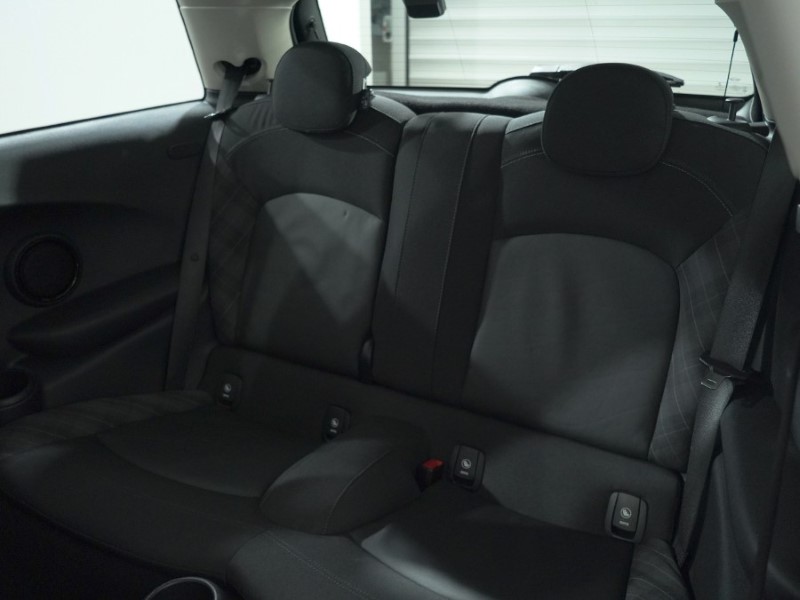 Used MINI Hatch 2018 for sale - 76982355: Photo 12