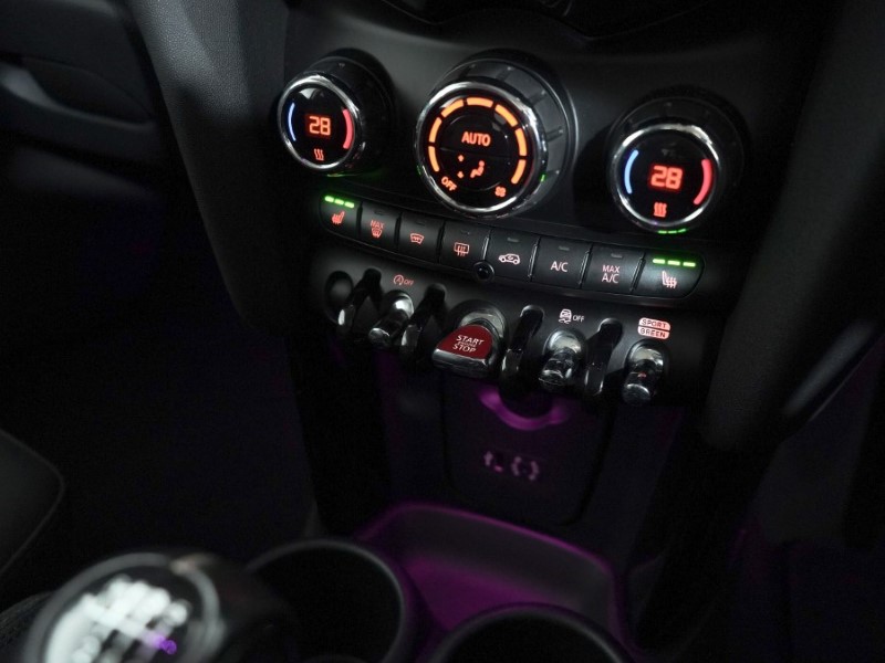 Used MINI Hatch 2018 for sale - 76982355: Photo 21