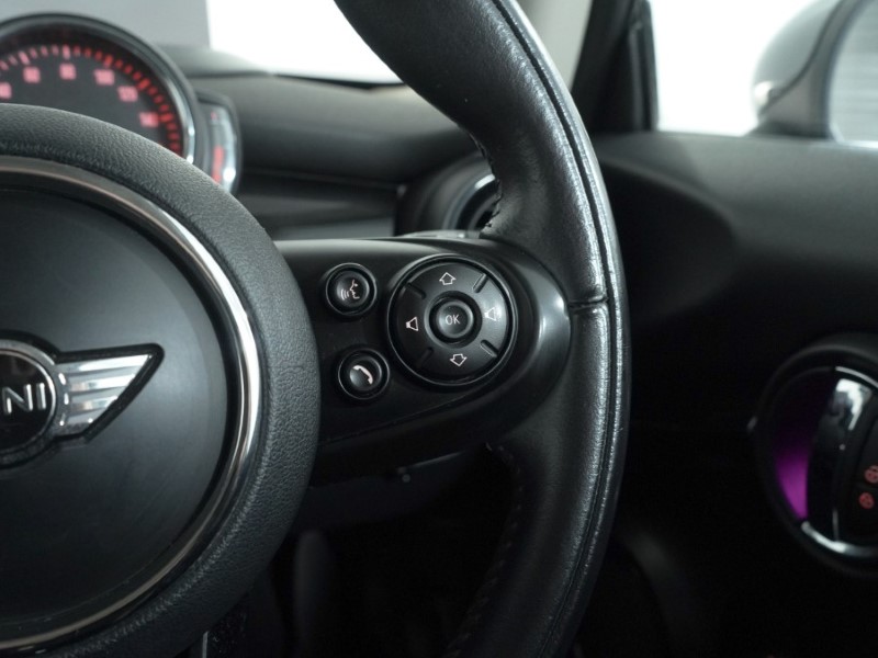 Used MINI Hatch 2018 for sale - 76982355: Photo 23