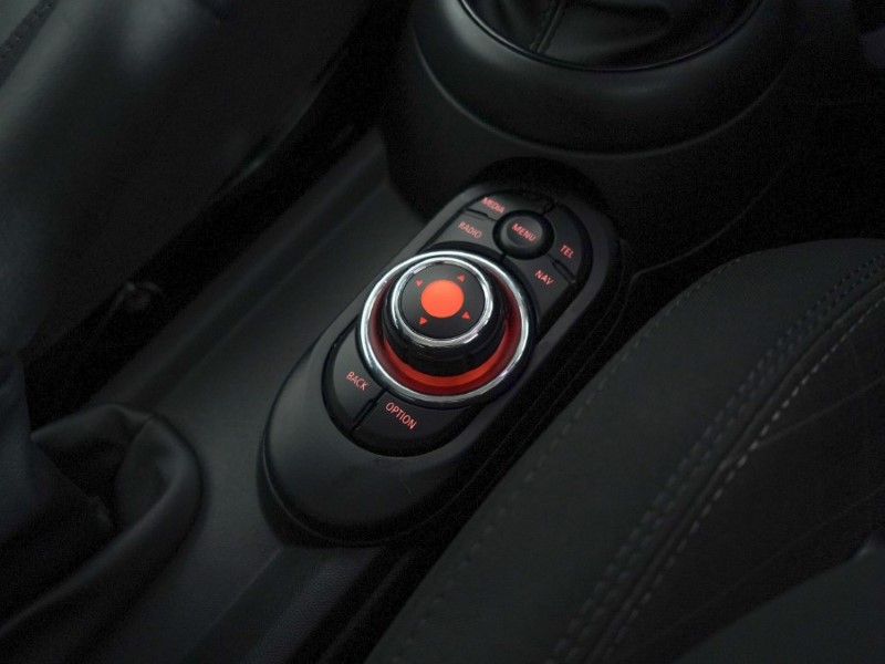 Used MINI Hatch 2018 for sale - 76982355: Photo 24