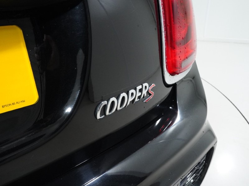 Used MINI Hatch 2018 for sale - 76982355: Photo 38