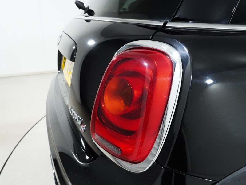 Used MINI Hatch 2018 for sale - 76982355: Photo 41