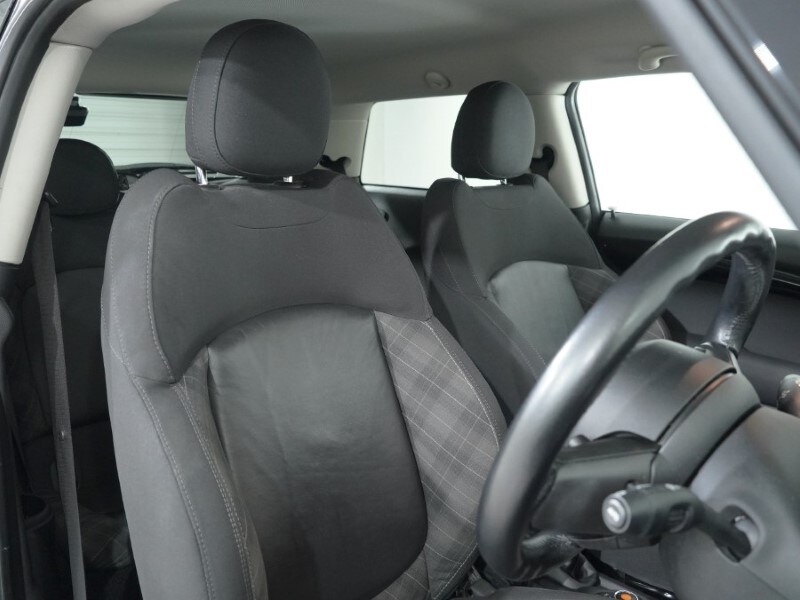 Used MINI Hatch 2018 for sale - 76982355: Photo 46