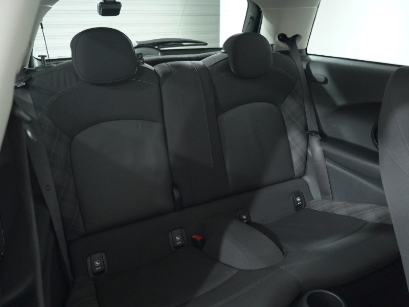 Used MINI Hatch 2018 for sale - 76982355: Photo 47