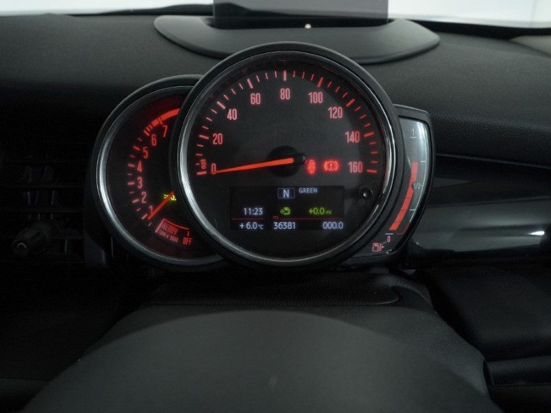 Used MINI Hatch 2018 for sale - 76982355: Photo 9