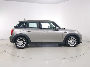 Used MINI Hatch 2018 for sale - 78468016: Photo